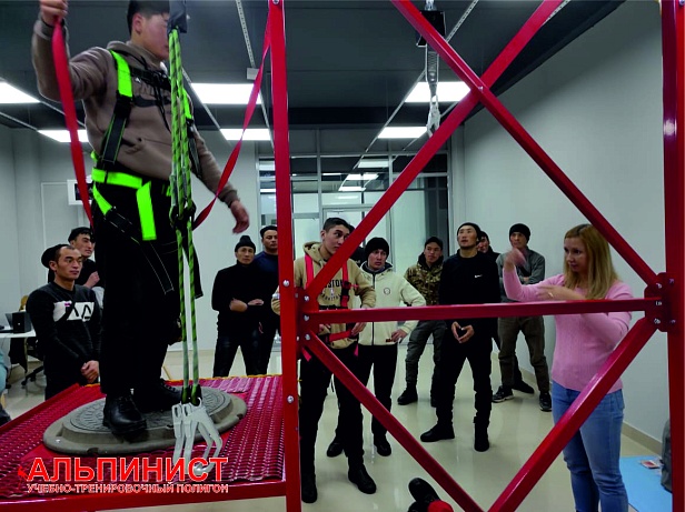г.Нижнекамск. Компания ООО "ИКЦ "Техносфера" открыла новый полигон «Альпинист» для отработки навыков работы на высоте и в замкнутых пространствах